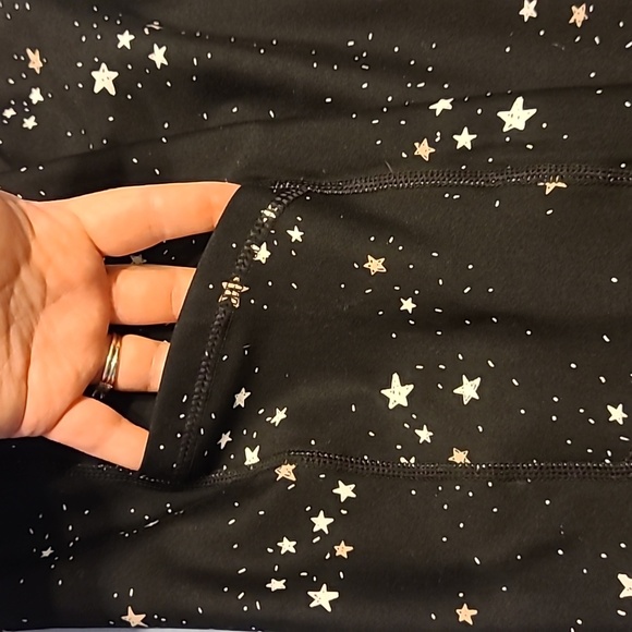 Torrid Crop Active Leggings Star Print 1x - Picture 4 of 4